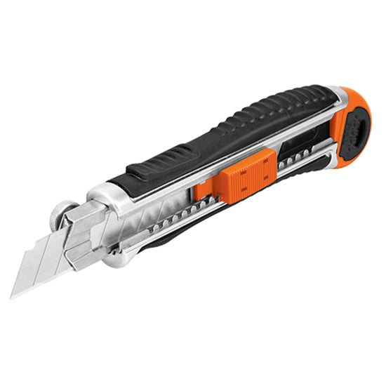 17010 CUTTER EXPERT METAL 18mm